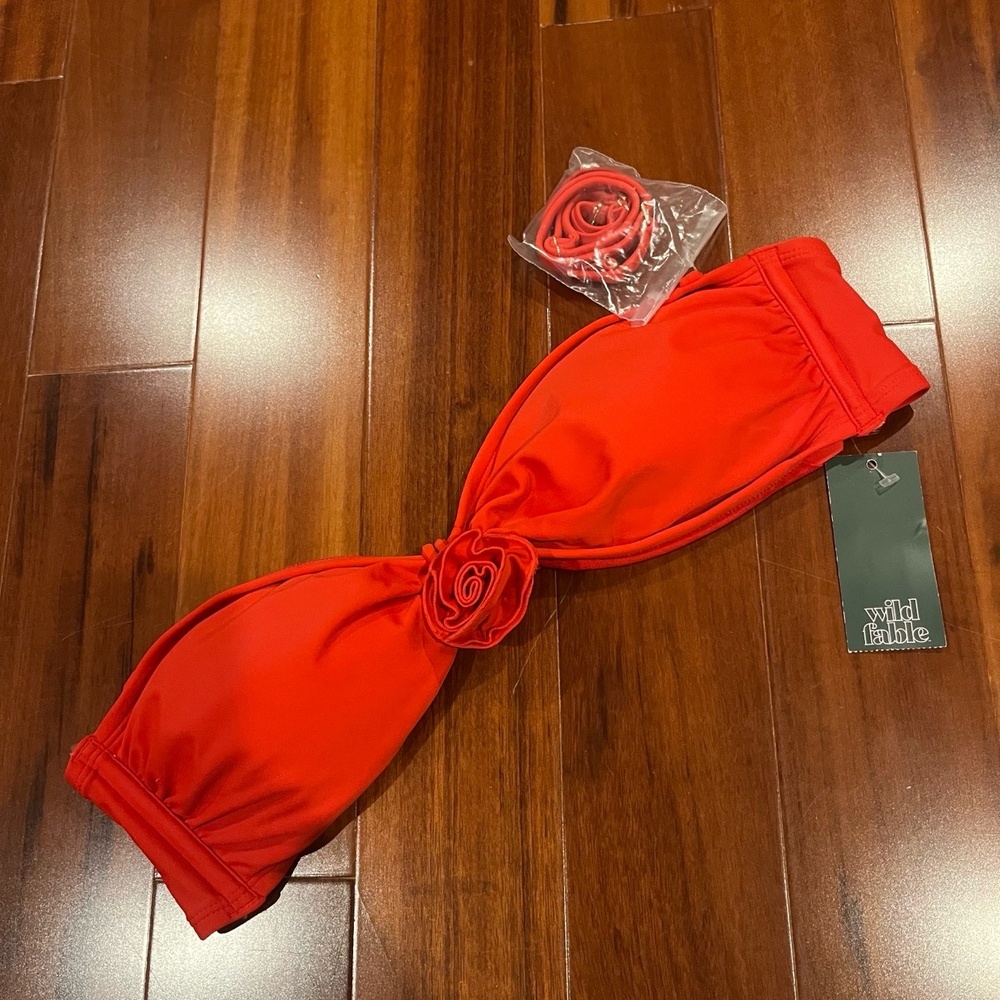 Wild‎ Fable Red Bikini Swim Top Bandeau Knot Rosette Convertible New NWT Large